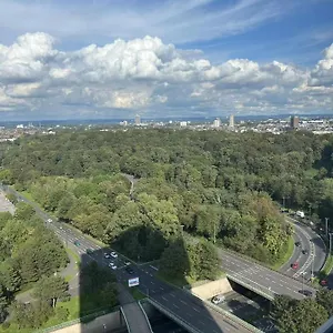 https://ferienwohnungen-in-koln2201.topcolognehotels.com